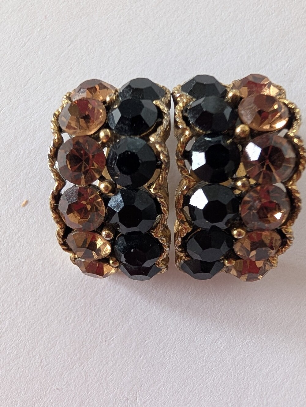Vintage Lisner Signed Black & Amber Crystal Clip-On Earrings